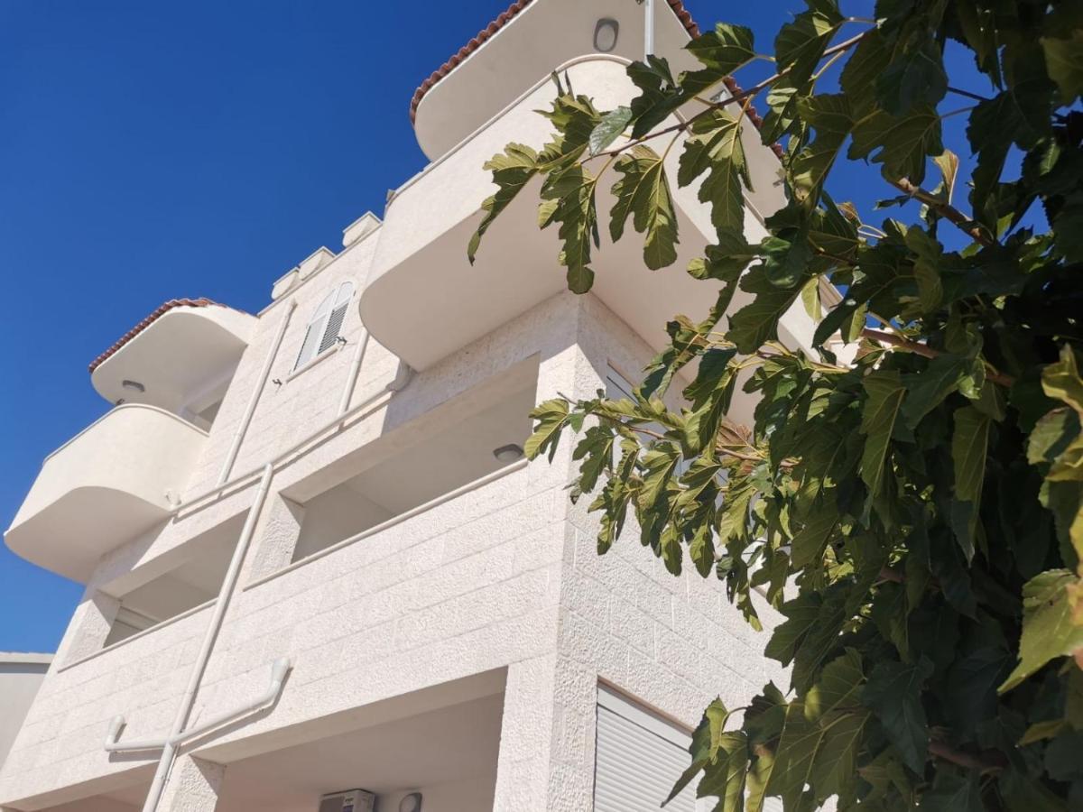 Apartments Marija - By The Sea Rogoznica  Buitenkant foto