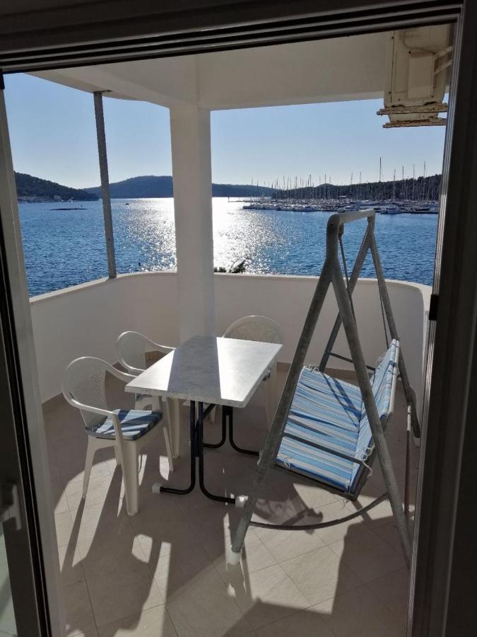 Apartments Marija - By The Sea Rogoznica  Buitenkant foto